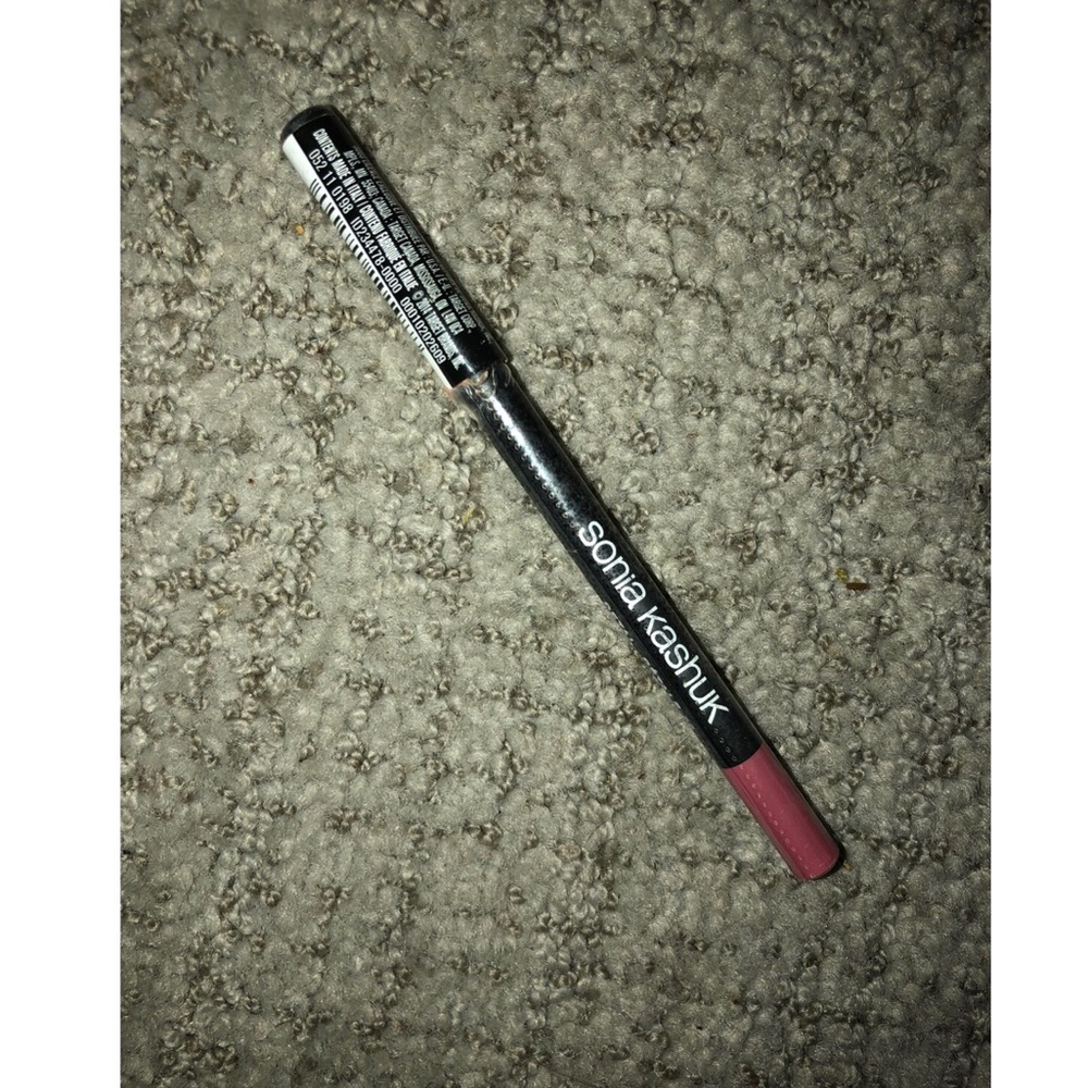 Lip pencil